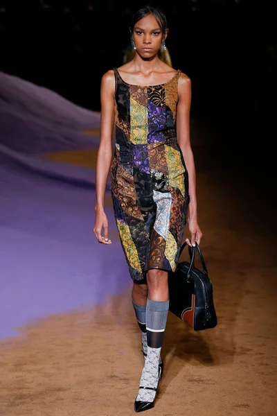 Look 37